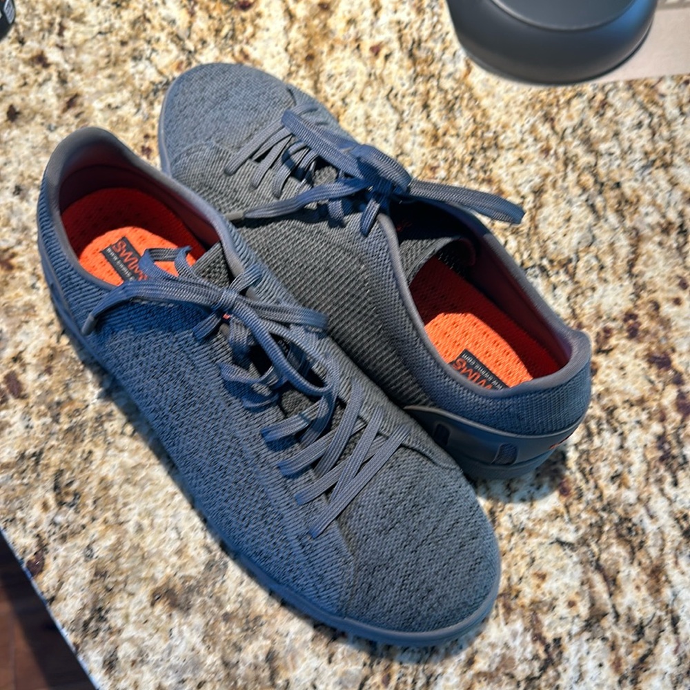 Swims sneakers
